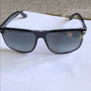 RayBan 4147 Highstreet Sunglasses
